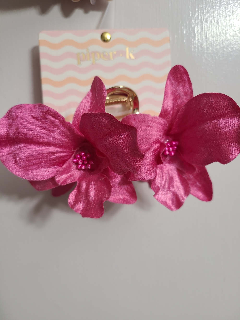 Piper K Gold Hair Clip with Hot Pink Fuchsia Double Floral Hair Claw Clip